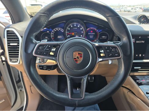 Used 2019 Porsche Cayenne S AWD/4WD image 6