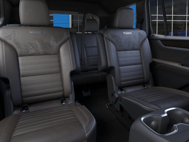 New 2027 GMC Acadia Denali Ultimate w/ LPO, Floor Liner Package AWD/4WD image 18