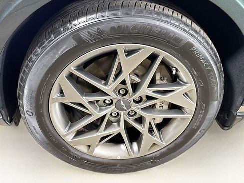 Used 2023 Genesis GV70 2.5T w/ Advanced Package image 41