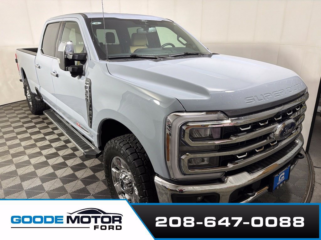Used 2025 Ford F350 Lariat w/ Chrome Package AWD/4WD image 1