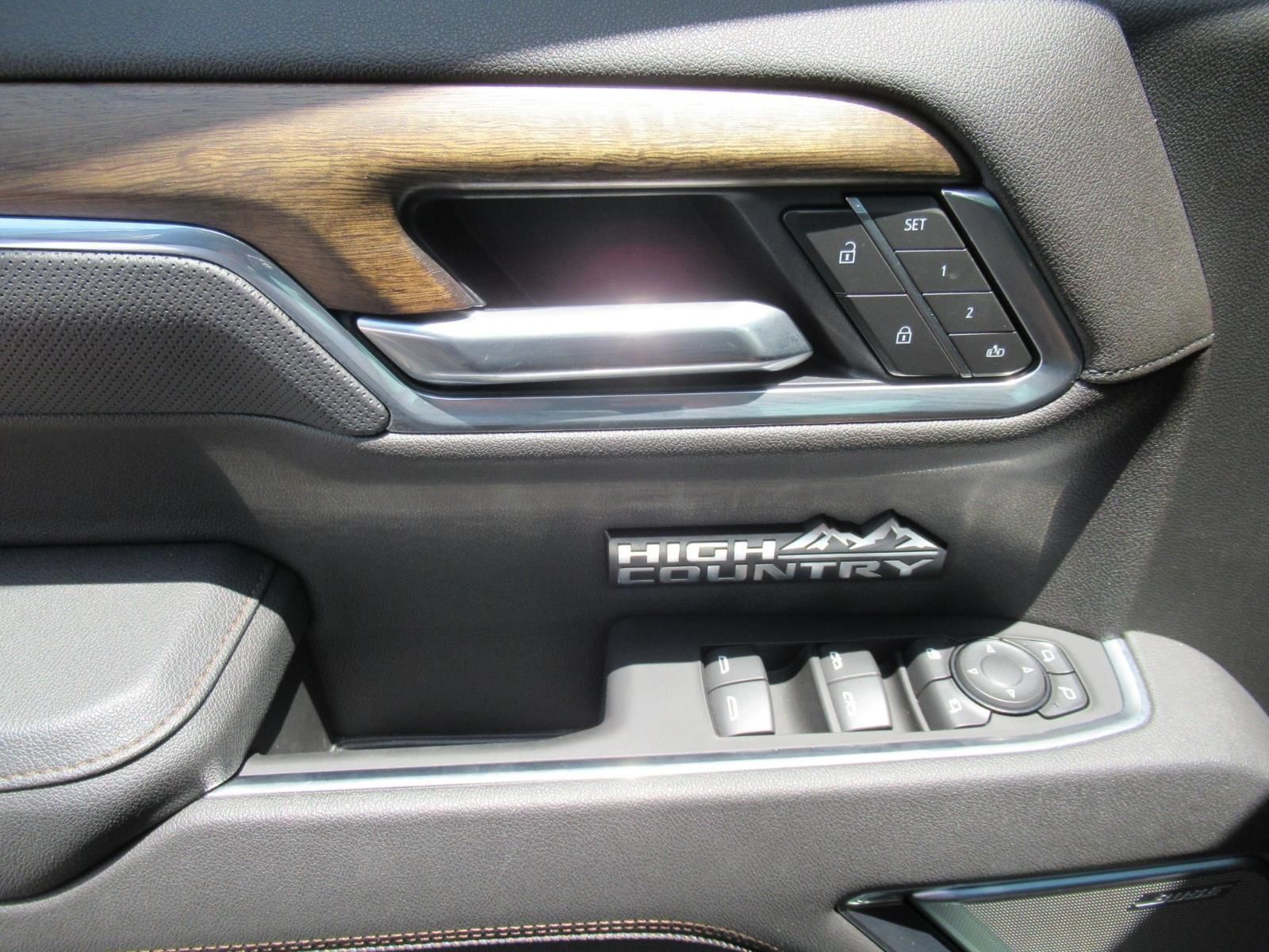 Used 2026 Chevrolet Silverado 1500 High Country w/ Midnight Edition RWD image 21