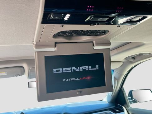 Used 2019 GMC Yukon XL Denali w/ Open Road Package AWD/4WD image 27