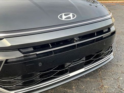 New 2026 Hyundai Sonata Limited image 32