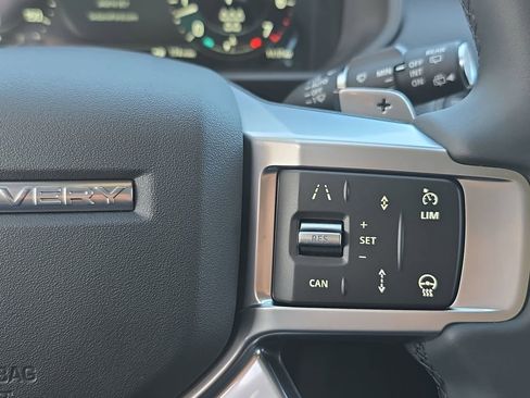 New 2026 Land Rover Discovery Limited Edition image 20