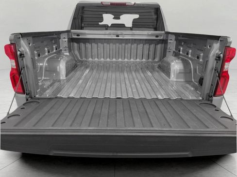 Used 2023 Chevrolet Silverado 1500 RST AWD/4WD image 15