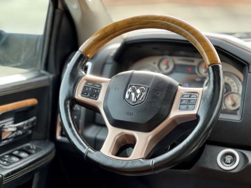 Used 2016 RAM 1500 Laramie Longhorn w/ Convenience Group image 32