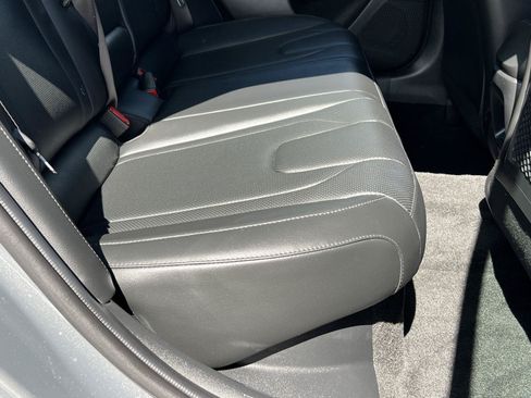 Certified 2026 Hyundai Elantra Limited FWD image 21