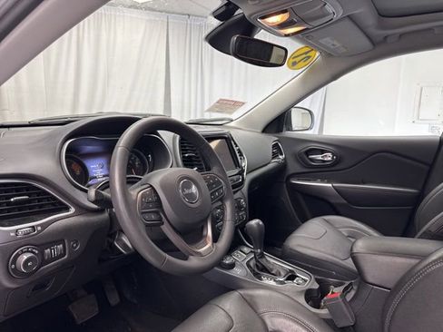 Used 2021 Jeep Cherokee Limited image 8