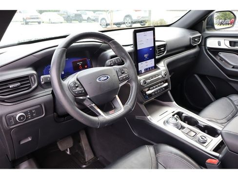 Used 2020 Ford Explorer ST w/ ST Street Pack AWD/4WD image 18
