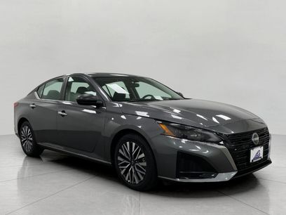 Certified 2025 Nissan Altima 2.5 SV