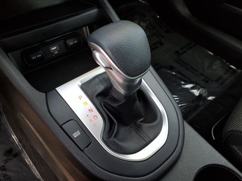 Used 2022 Kia Forte LXS FWD image 23