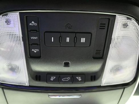 Used 2025 Dodge Durango R/T AWD/4WD image 47