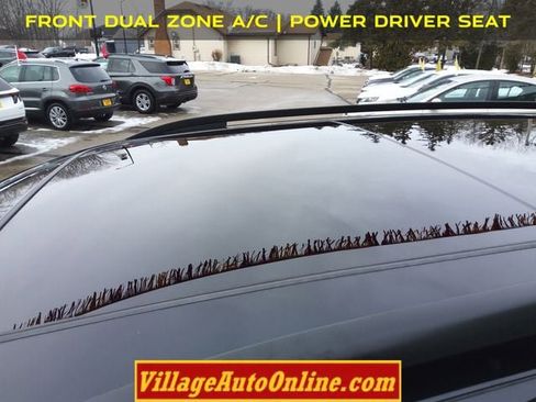 Used 2021 Volkswagen Tiguan SE R-Line image 11