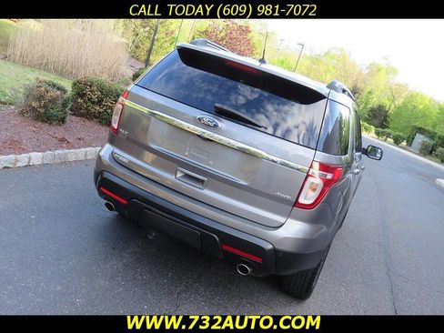 Used 2013 Ford Explorer XLT AWD/4WD image 23