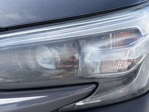 Used 2023 Subaru Outback Premium AWD/4WD image 11
