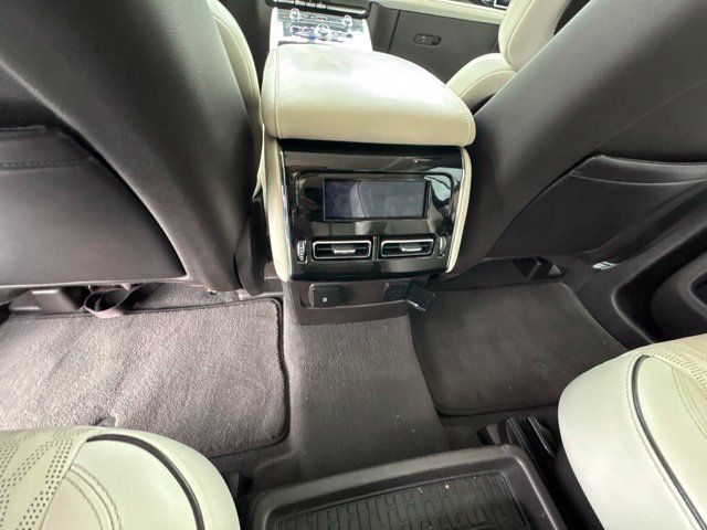 Used 2023 Lincoln Aviator Black Label w/ Class IV Trailer Tow Package AWD/4WD image 16