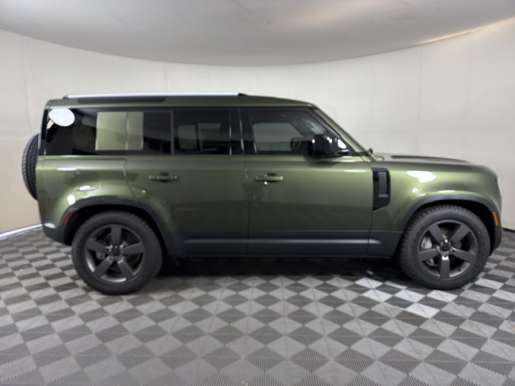 New 2026 Land Rover Defender 110 S AWD/4WD image 8