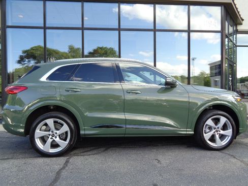 Used 2025 Audi Q5 Premium Plus AWD/4WD image 4