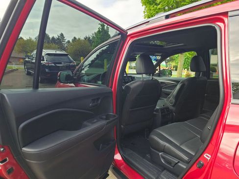 Used 2023 Honda Passport EX-L image 18