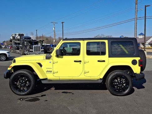 Used 2023 Jeep Wrangler Sahara w/ Cold Weather Group image 7