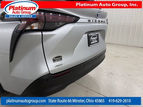 Used 2023 Toyota Sienna XLE AWD/4WD image 50