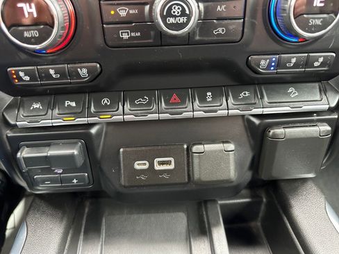 Used 2021 Chevrolet Silverado 1500 LTZ image 30