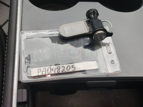 Used 2023 Tesla Model Y Long Range image 30