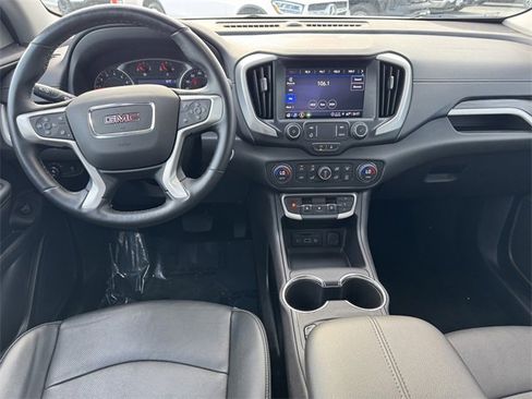 Used 2024 GMC Terrain SLT image 10
