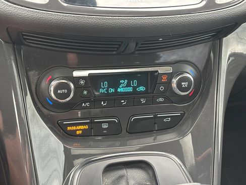 Used 2015 Ford Escape Titanium AWD/4WD image 22