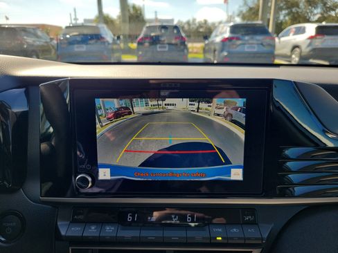 Used 2025 Toyota Camry LE image 27