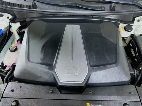 Used 2024 Kia EV6 GT-Line RWD image 34