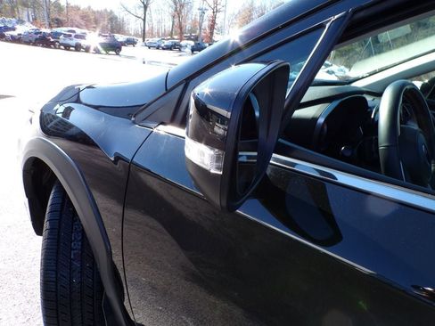 Used 2023 Subaru Crosstrek 2.5i Limited w/ Moonroof Package image 4