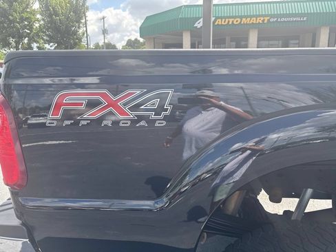 Used 2016 Ford F250 Lariat w/ Lariat Ultimate Package AWD/4WD image 4