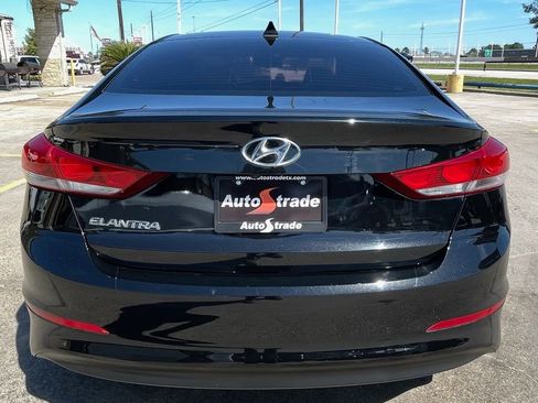 Used 2018 Hyundai Elantra Value Edition FWD image 11