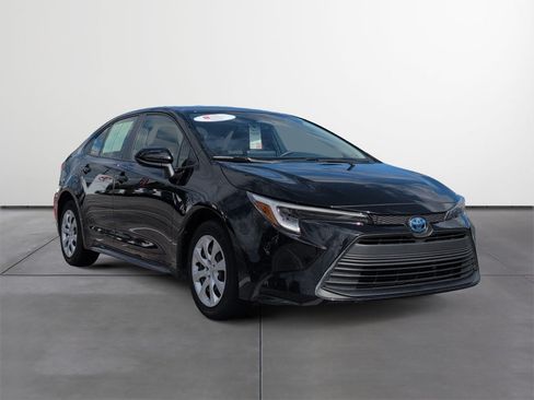 Used 2024 Toyota Corolla LE FWD image 7
