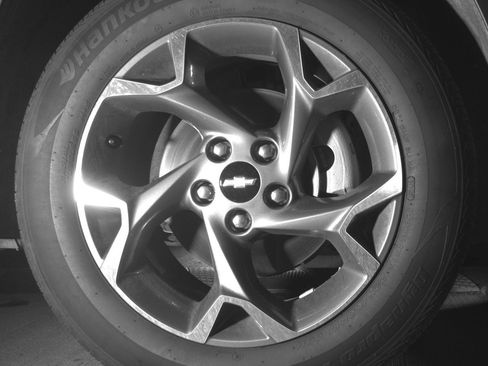 Used 2025 Chevrolet Trax LT w/ LT Convenience Package FWD image 13