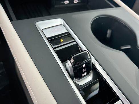 New 2026 Volkswagen Atlas SE image 33