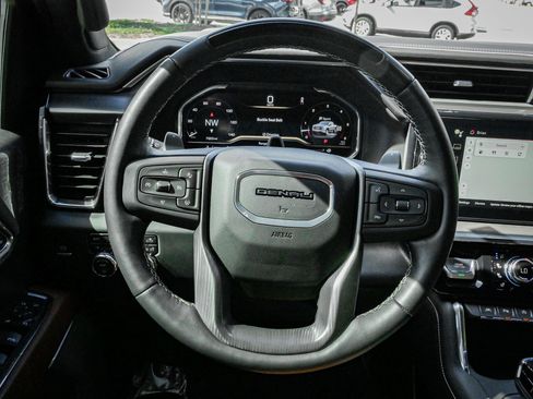 Used 2024 GMC Sierra 1500 Denali Ultimate image 18