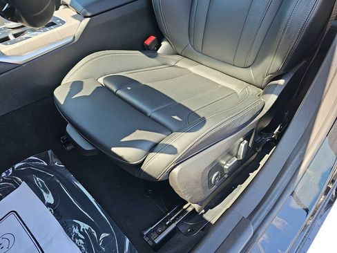 Used 2025 BMW 330i Sedan RWD image 28