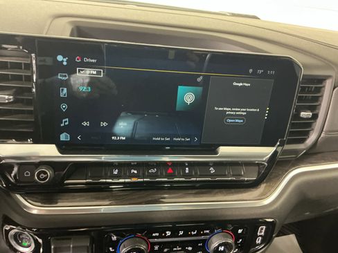 Used 2024 Chevrolet Silverado 2500 LTZ w/ LTZ Convenience Package image 35