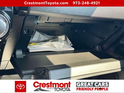 Certified 2018 Toyota 4Runner TRD Off-Road Premium AWD/4WD image 30