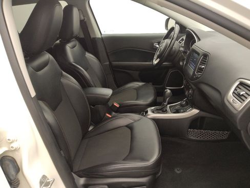 Used 2020 Jeep Compass Latitude w/ Popular Equipment Group AWD/4WD image 21