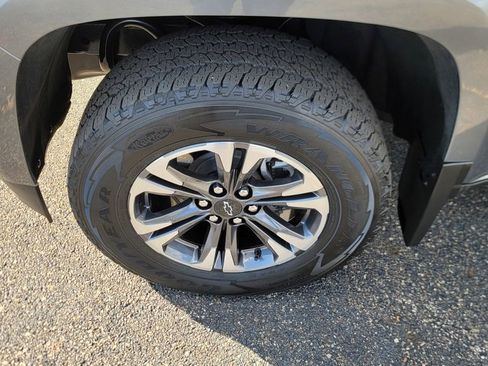 Certified 2022 Chevrolet Colorado Z71 w/ Safety Package image 6