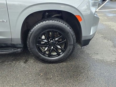 Certified 2023 Chevrolet Suburban LT image 11