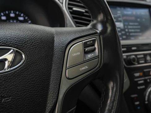 Used 2018 Hyundai Santa Fe Sport image 22