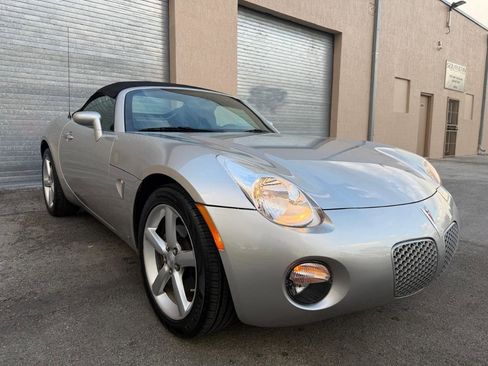 Used 2009 Pontiac Solstice Convertible w/ Premium Package image 11