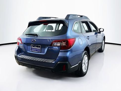 Used 2018 Subaru Outback 2.5i image 9