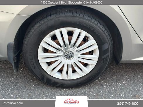 Used 2014 Volkswagen Passat 1.8T S image 26