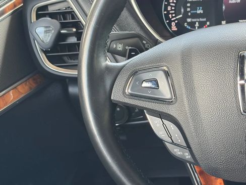 Used 2016 Lincoln MKX Reserve w/ Technology Package AWD/4WD image 29