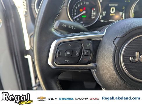 Used 2022 Jeep Wrangler Unlimited Sahara image 24